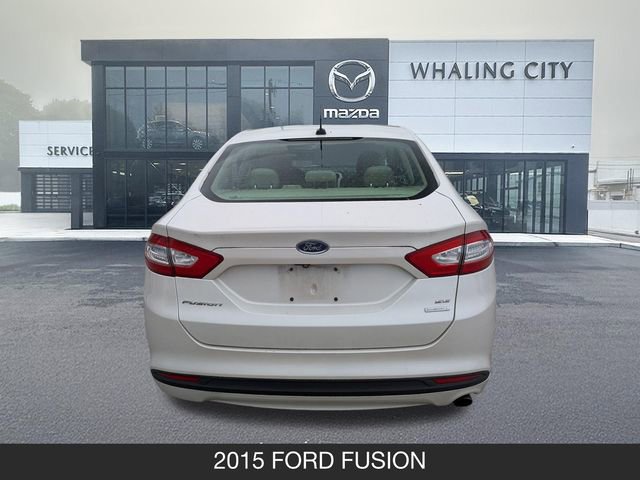 Used 2015 Ford Fusion SE FWD image 7