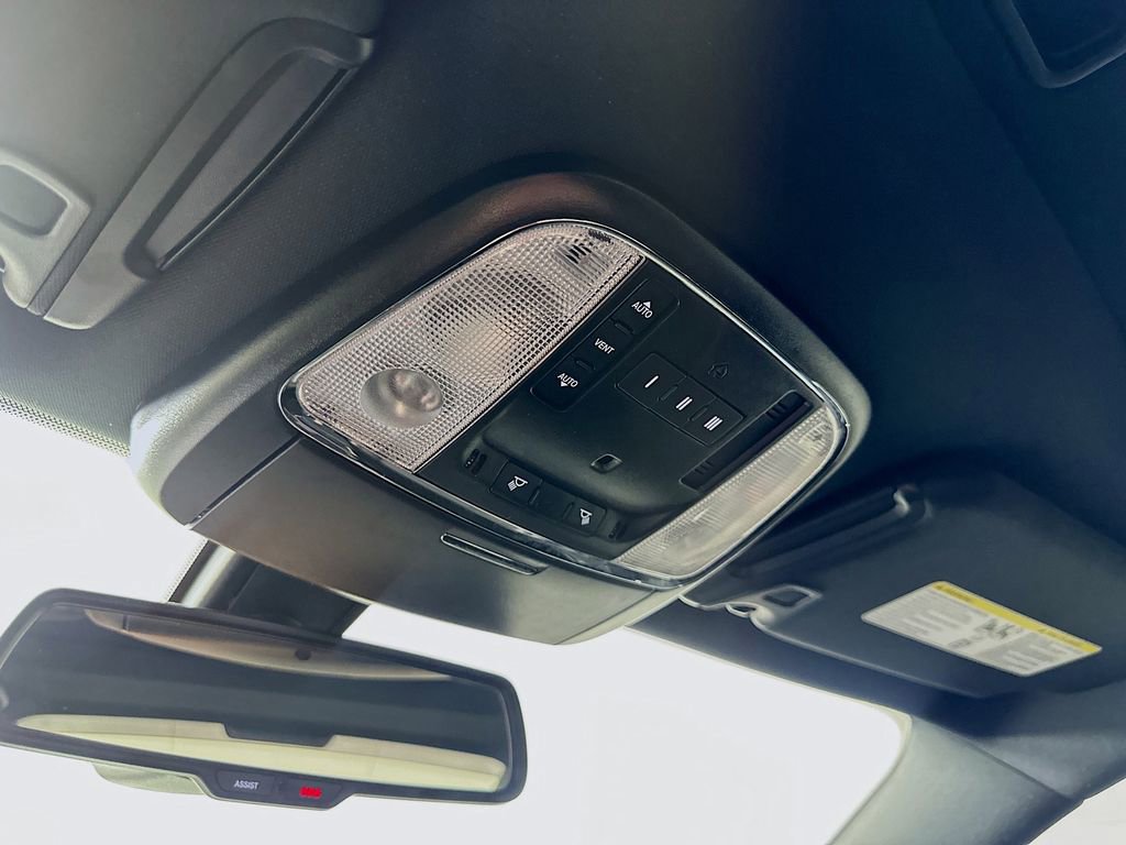 Used 2023 Dodge Charger Scat Pack w/ Plus Group image 32