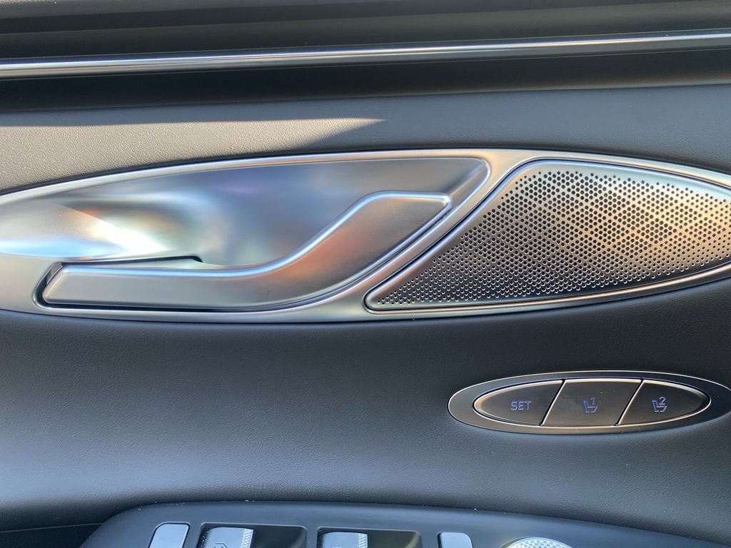 Certified 2025 Genesis GV70 3.5T Sport w/ Sport Prestige Package image 33