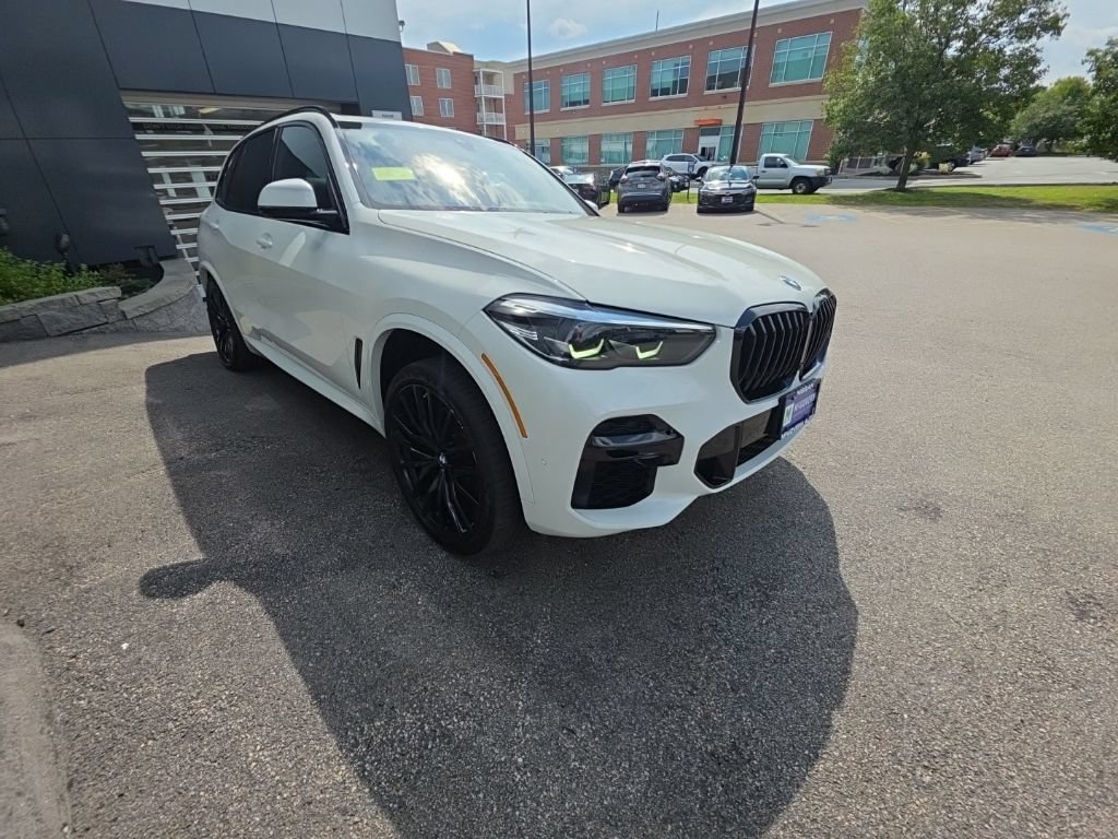 Used 2023 BMW X5 xDrive40i w/ M Sport Package AWD/4WD image 9