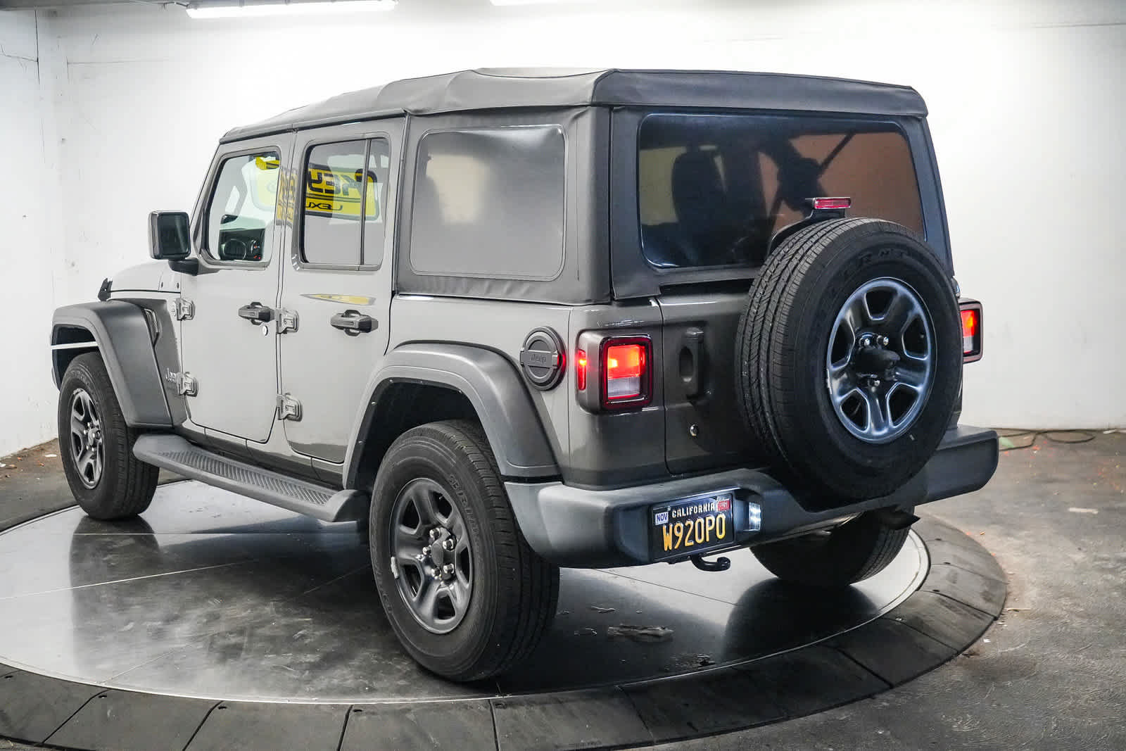 Used 2021 Jeep Wrangler Unlimited Sport AWD/4WD image 8