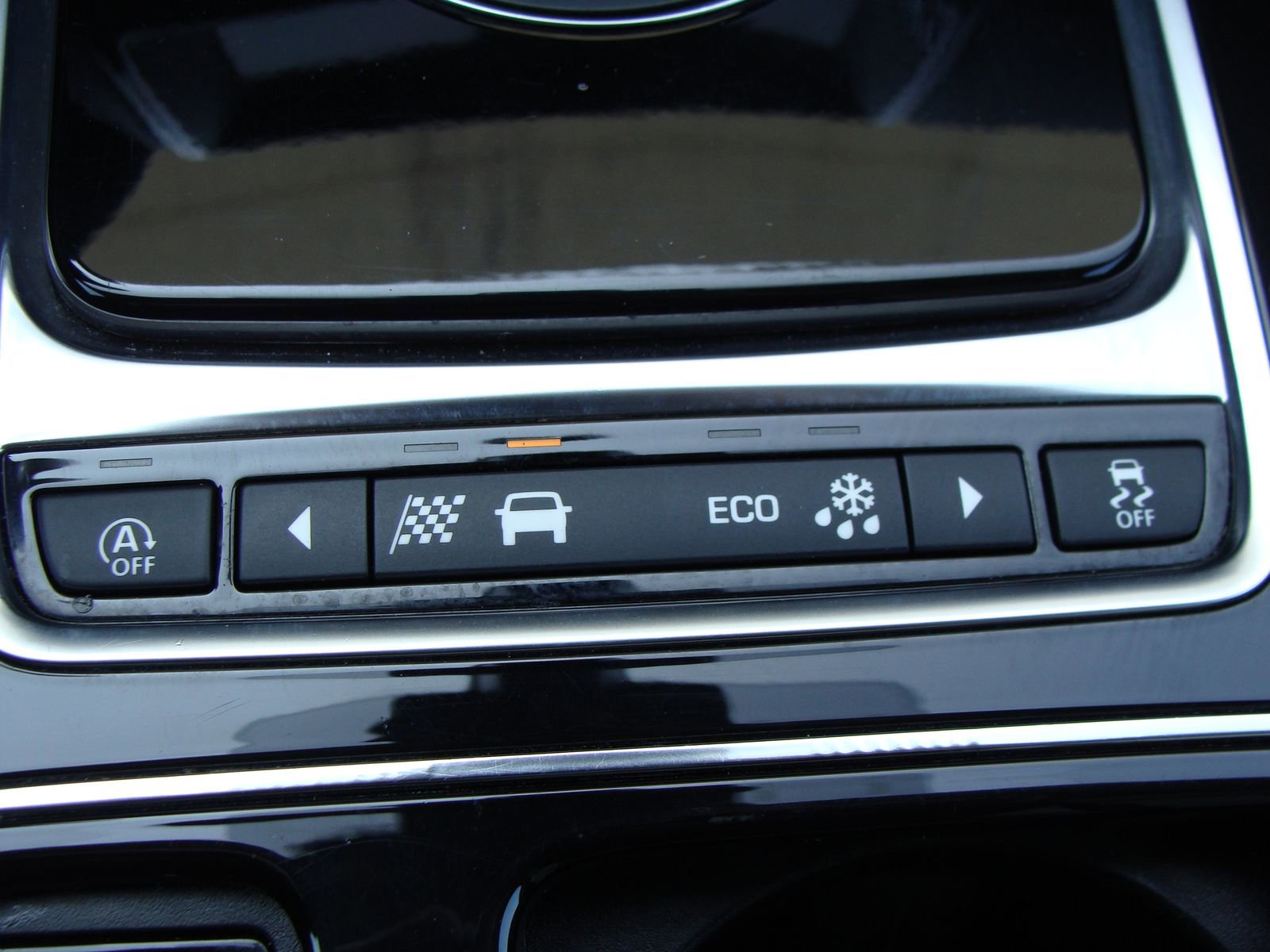 Used 2020 Jaguar F-PACE Prestige image 30