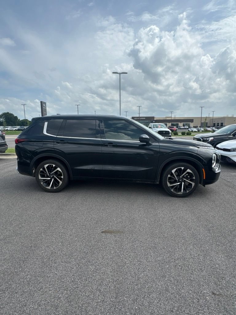Used 2024 Mitsubishi Outlander SEL FWD image 4