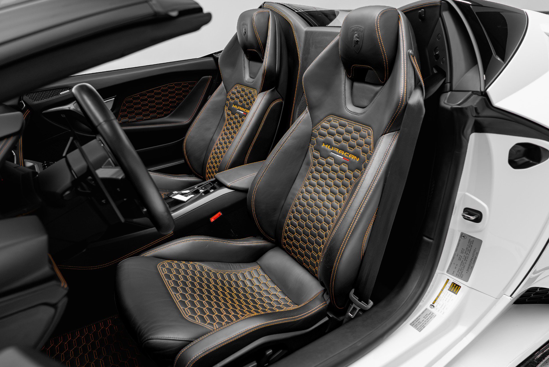 Used 2017 Lamborghini Huracan LP 580-2 RWD image 4