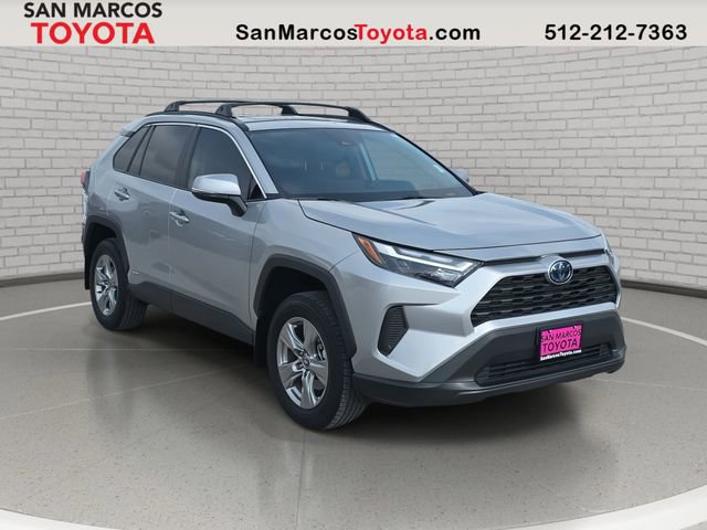Used 2024 Toyota RAV4 XLE w/ Convenience Package image 3