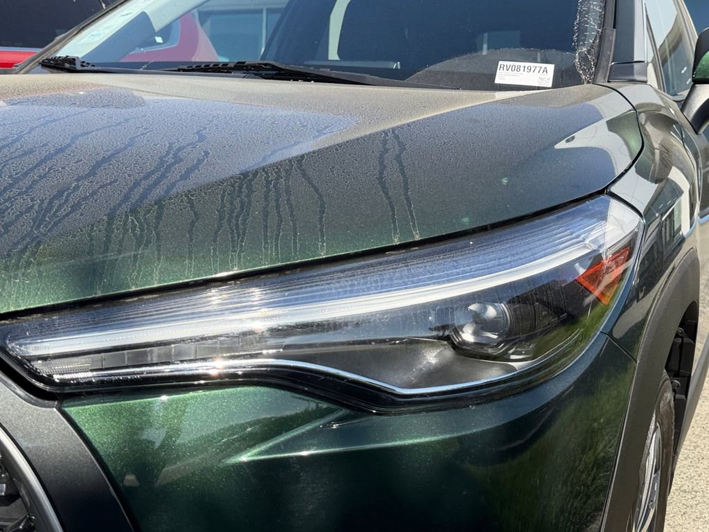 Used 2024 Toyota Corolla Cross XLE image 33