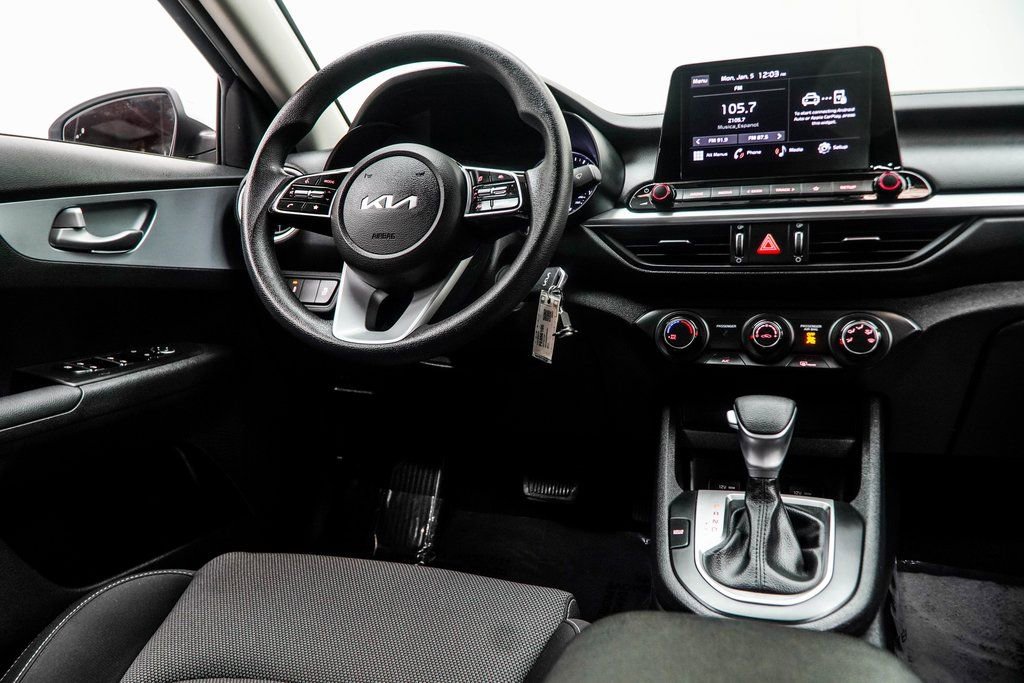 Used 2023 Kia Forte LXS w/ LXS Technology Package image 19