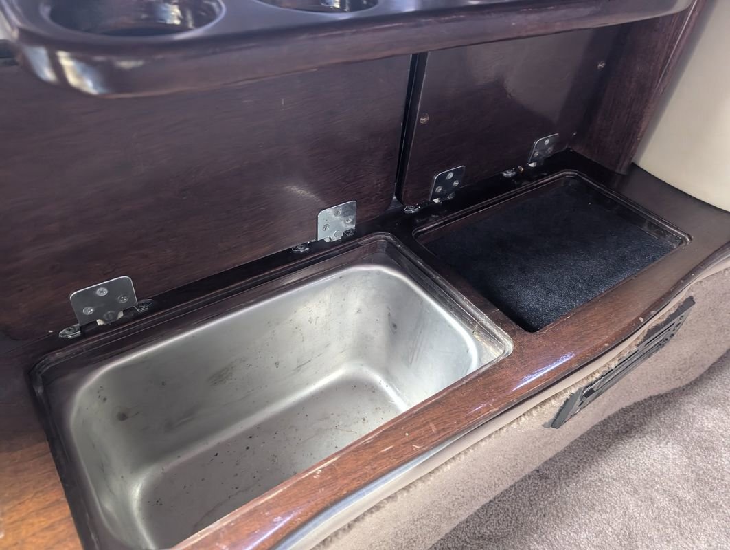 Used 1999 Lincoln Town Car Executive image 35