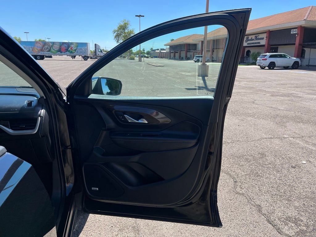 Used 2019 GMC Terrain Denali w/ Driver Alert Package II FWD image 18