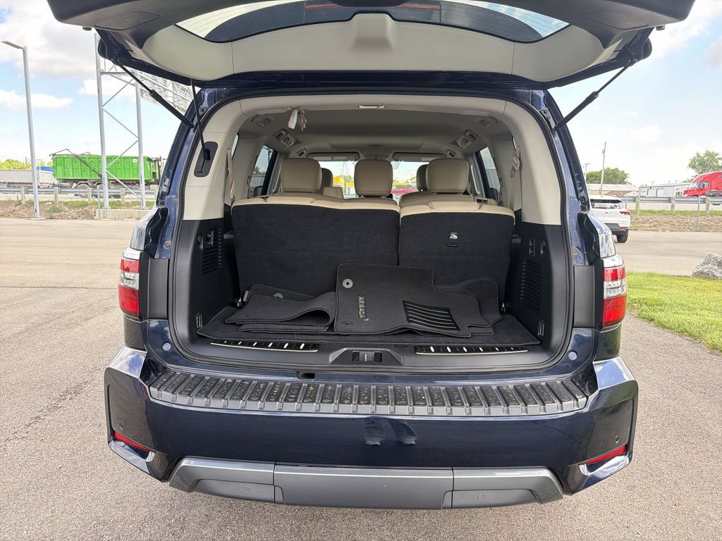 Certified 2024 Nissan Armada Platinum w/ Cargo Package AWD/4WD image 15
