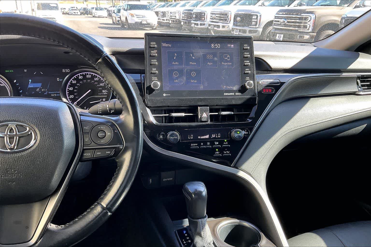 Used 2021 Toyota Camry XSE FWD image 15