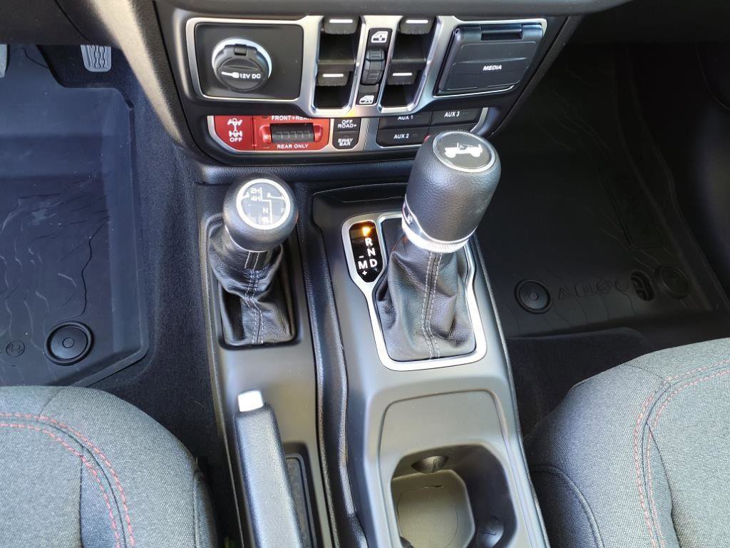 New 2025 Jeep Wrangler Unlimited Rubicon image 15