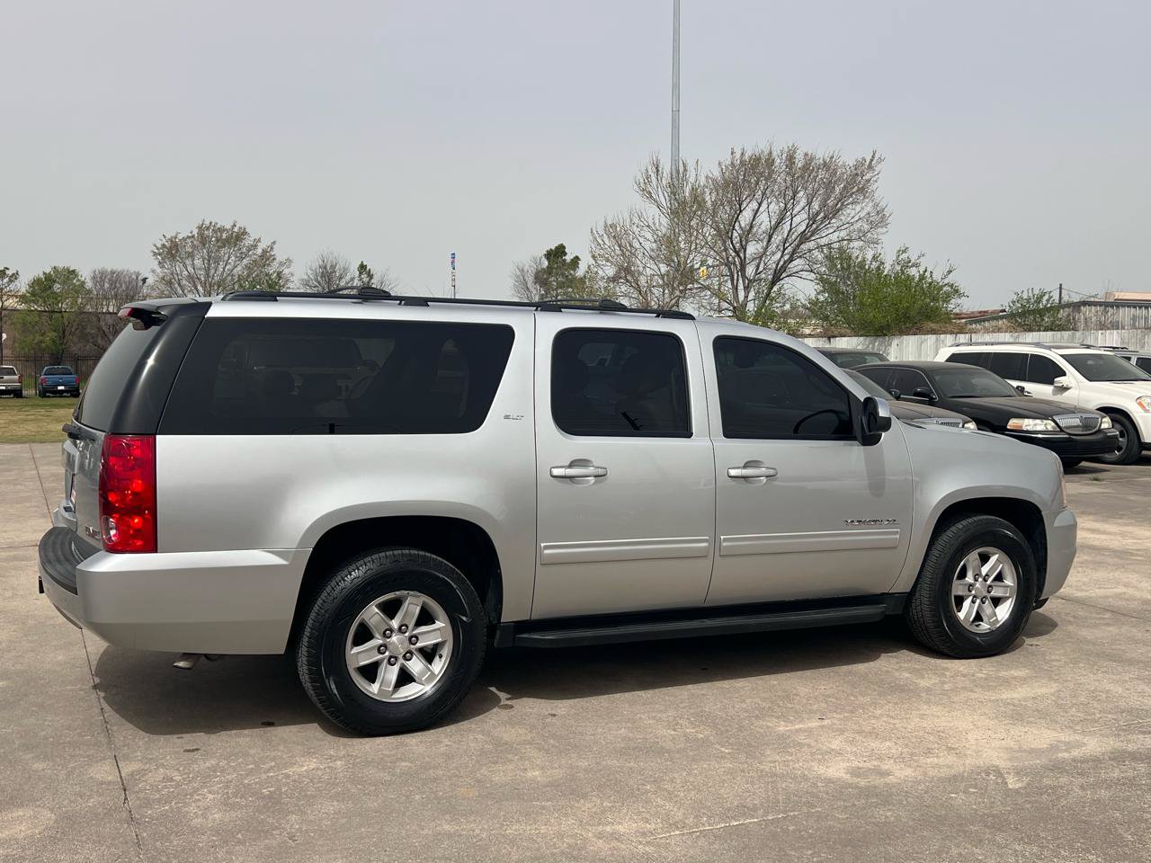 Used 2013 GMC Yukon XL SLT RWD image 56