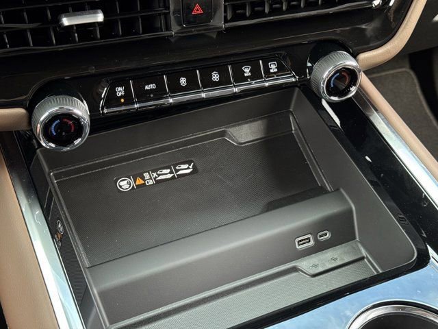 New 2026 Chevrolet Tahoe High Country w/ Sun And Tow Package image 15