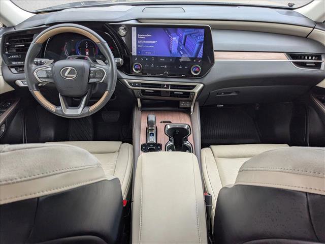 Used 2023 Lexus RX 350 w/ Accessory Package (Z1) image 17