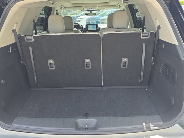 Certified 2025 Nissan Pathfinder SL w/ SL Premium Package FWD image 10