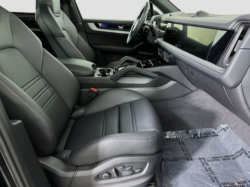 New 2025 Porsche Cayenne image 26
