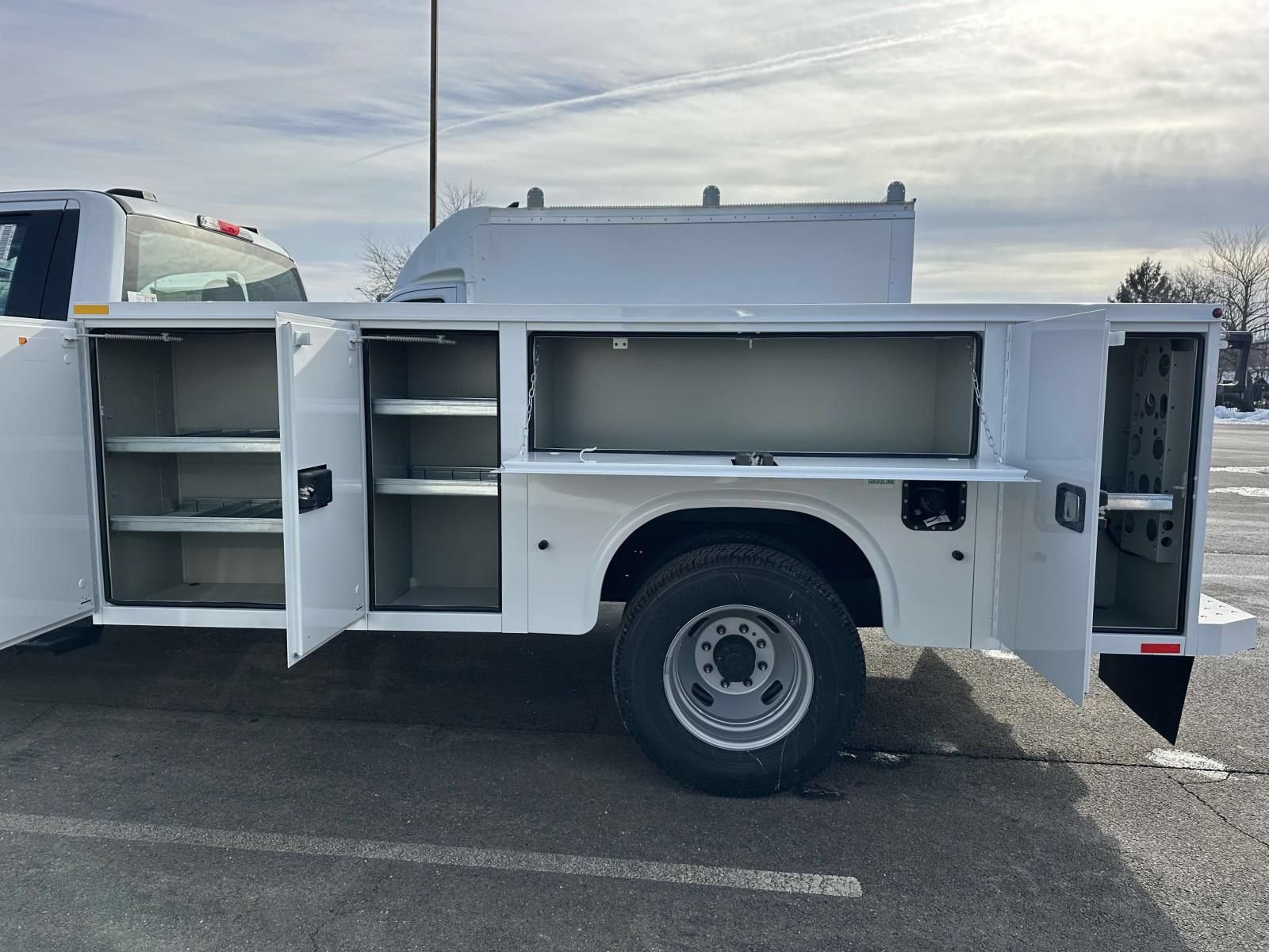 New 2024 Ford F350 XL w/ XL Chrome Package RWD image 10