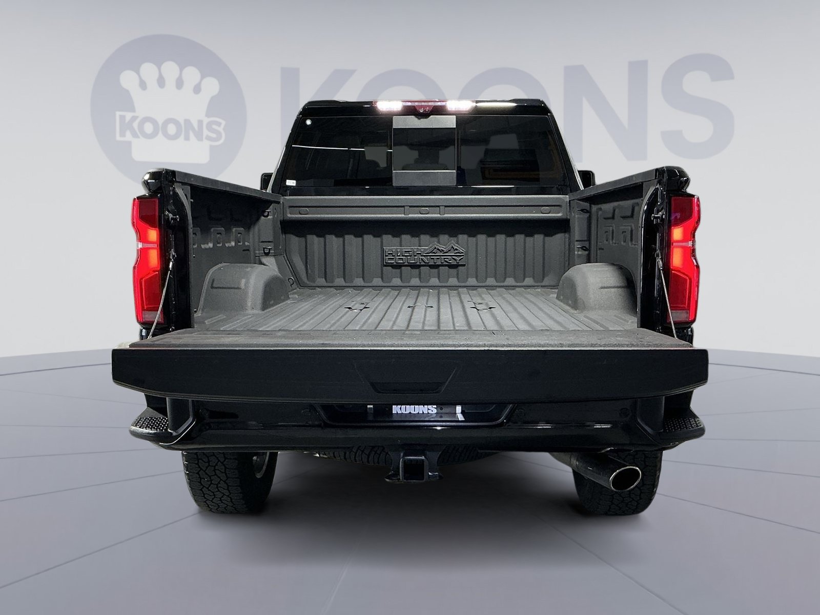 Used 2024 Chevrolet Silverado 2500 High Country w/ High Country Premium Package AWD/4WD image 24
