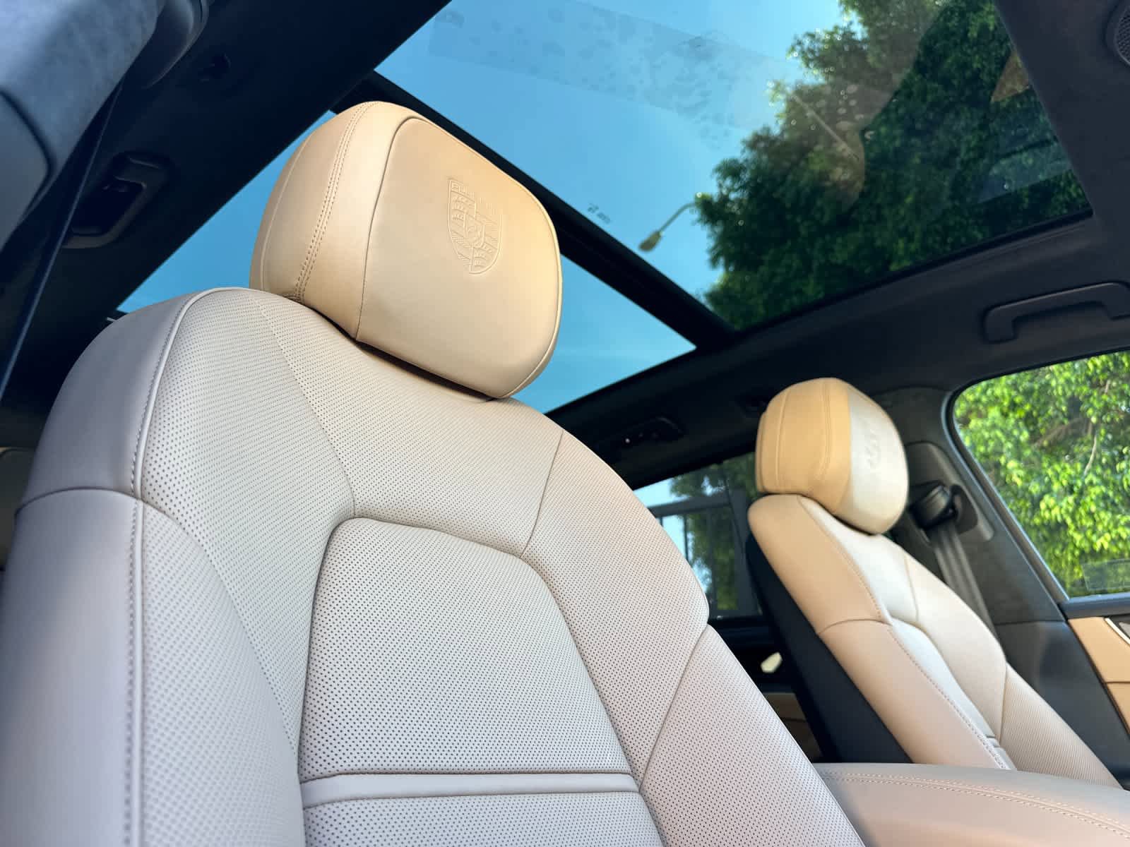 New 2026 Porsche Cayenne Turbo AWD/4WD image 18