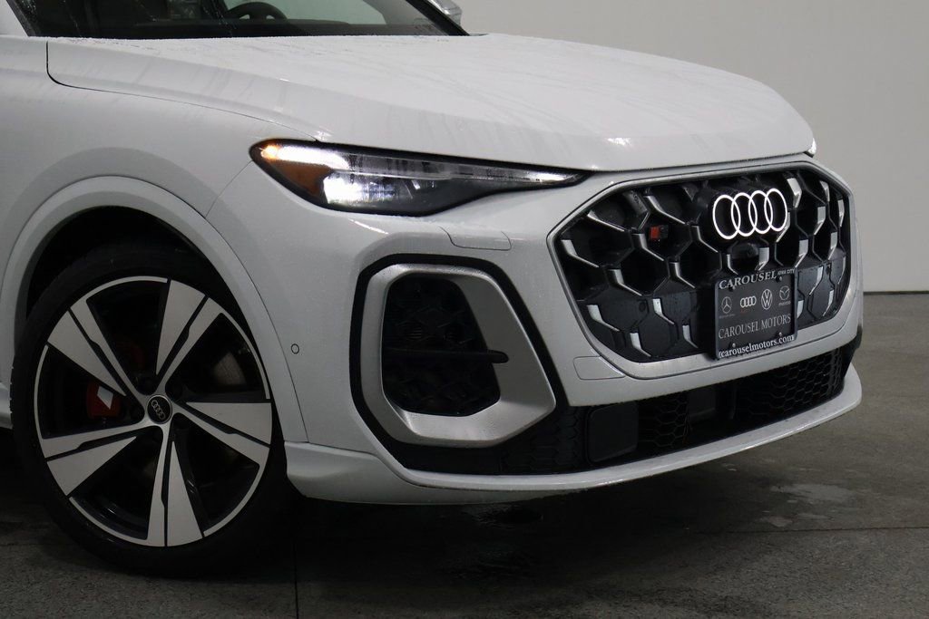 New 2025 Audi SQ5 Premium Plus AWD/4WD image 3