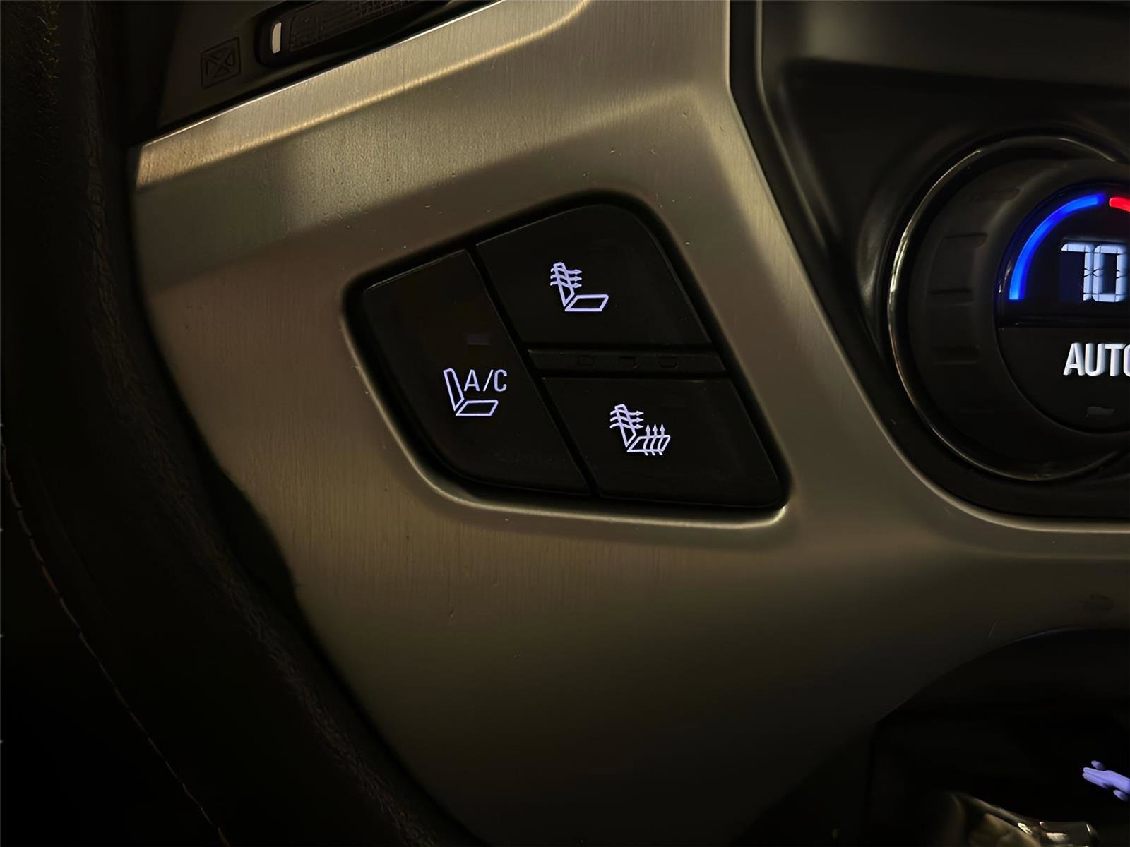 Used 2015 GMC Sierra 2500 SLT w/ Driver Alert Package image 37