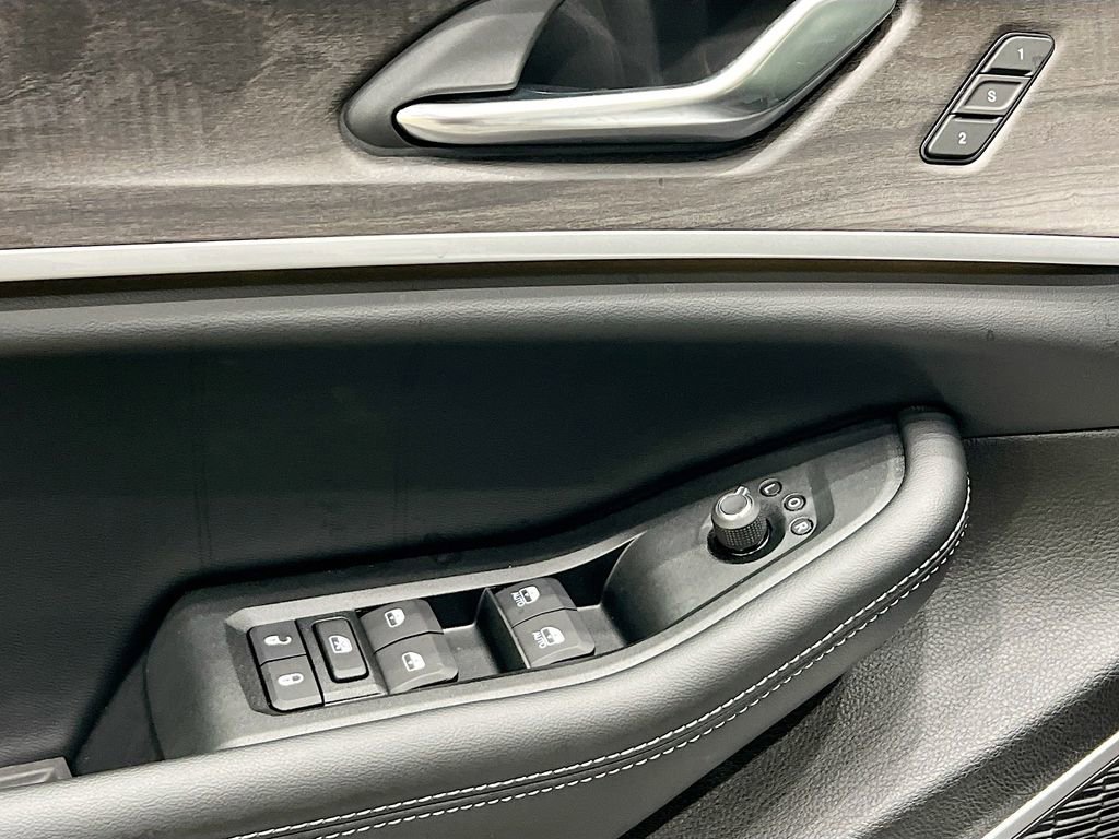 New 2025 Jeep Grand Cherokee L Limited w/ Black Appearance Package image 19