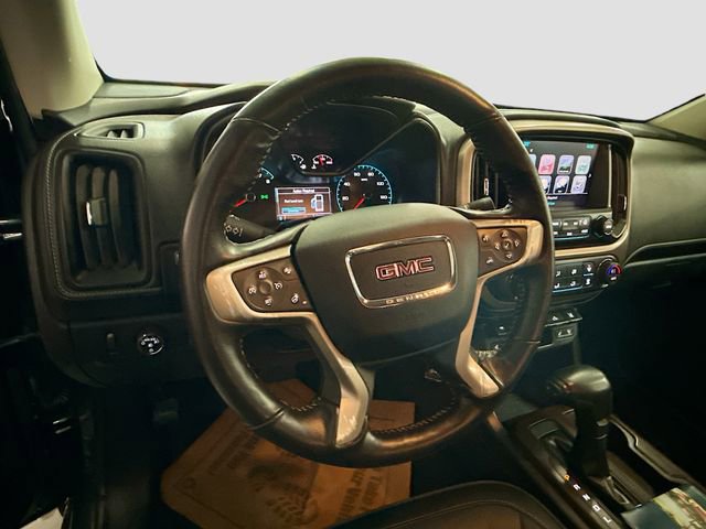 Used 2017 GMC Canyon Denali image 12