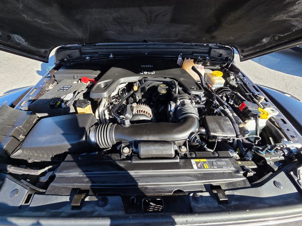 Used 2018 Jeep Wrangler Unlimited Rubicon image 31