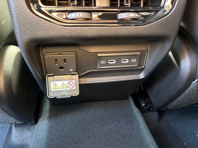 New 2026 Jeep Grand Cherokee Altitude AWD/4WD image 12
