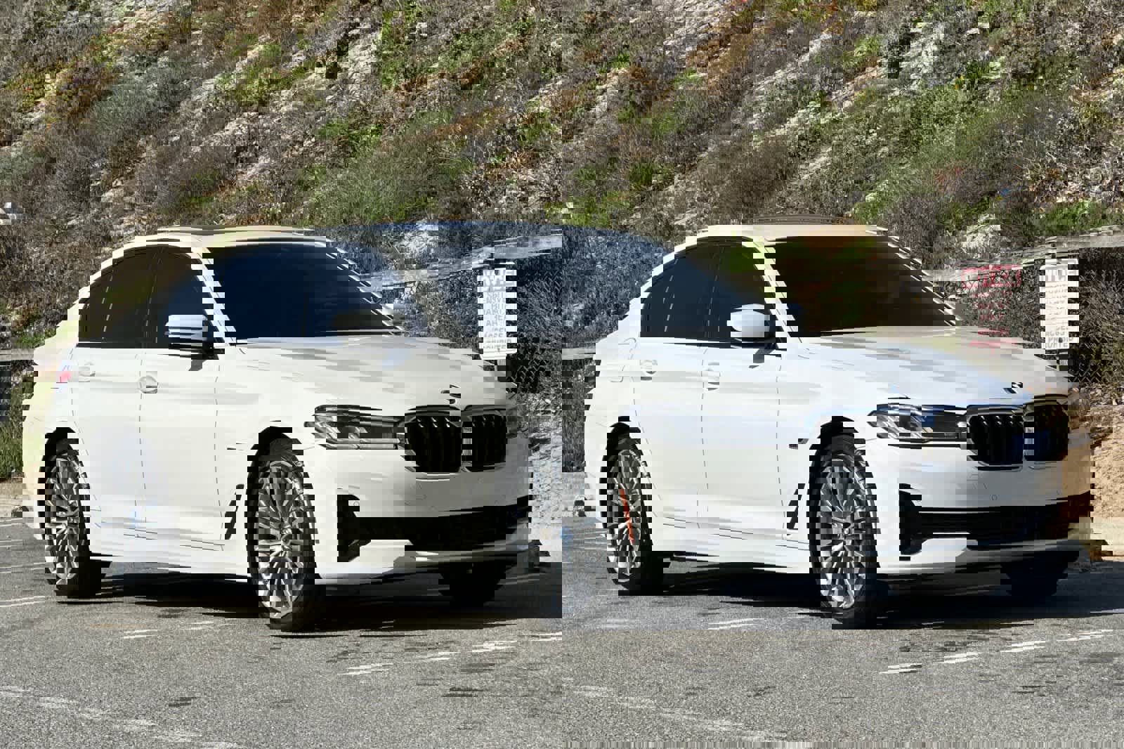 Certified 2023 BMW 530e w/ Convenience Package image 6