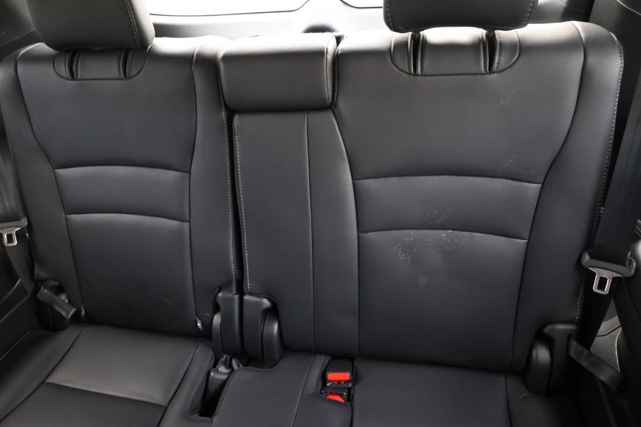 Used 2022 Honda Pilot TrailSport image 17