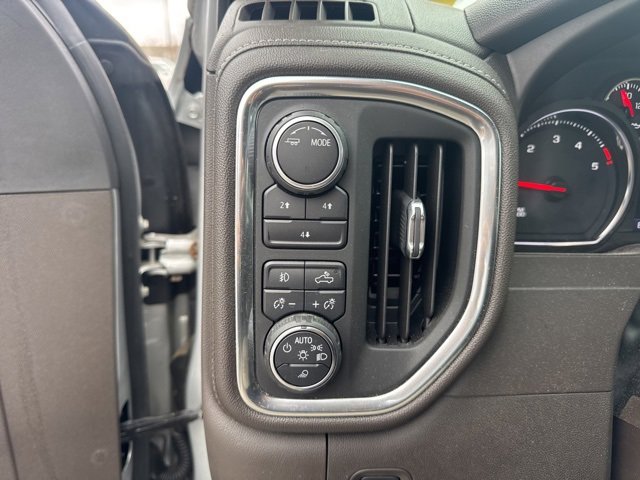 Used 2020 Chevrolet Silverado 2500 LT w/ Texas Edition image 14