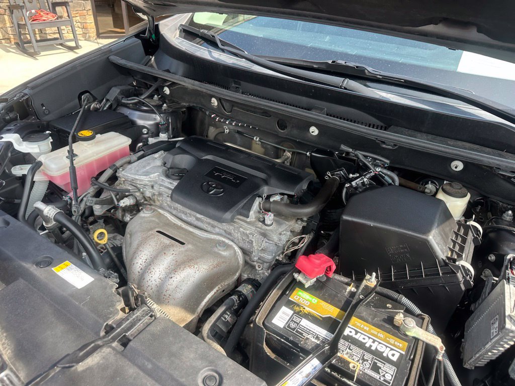 Used 2016 Toyota RAV4 LE AWD/4WD image 40