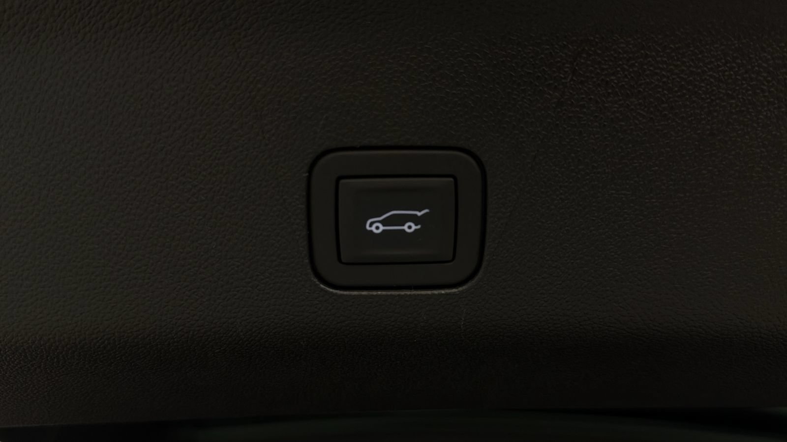 Used 2026 GMC Yukon Denali Ultimate AWD/4WD image 14
