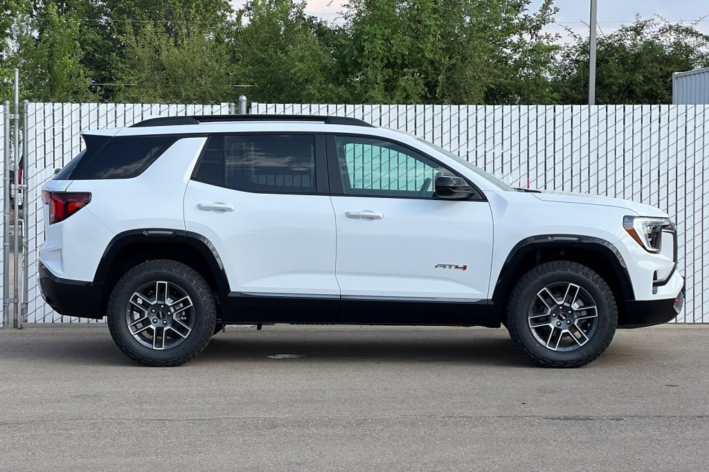 New 2026 GMC Terrain AT4 video 3