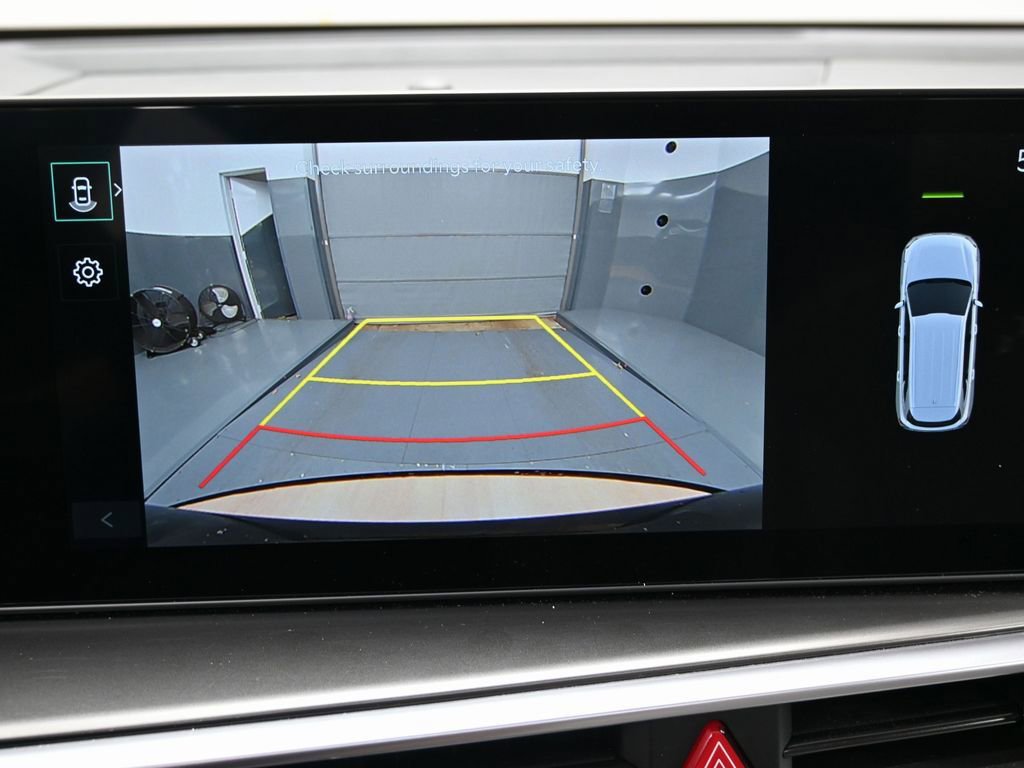 Used 2025 Kia Sorento EX w/ EX Panoramic Sunroof Package image 23