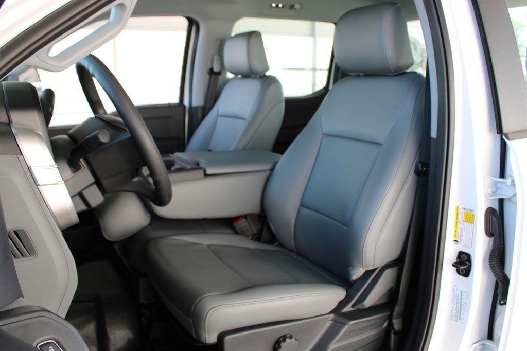 Used 2024 Ford F250 XL w/ XL Chrome Package image 16