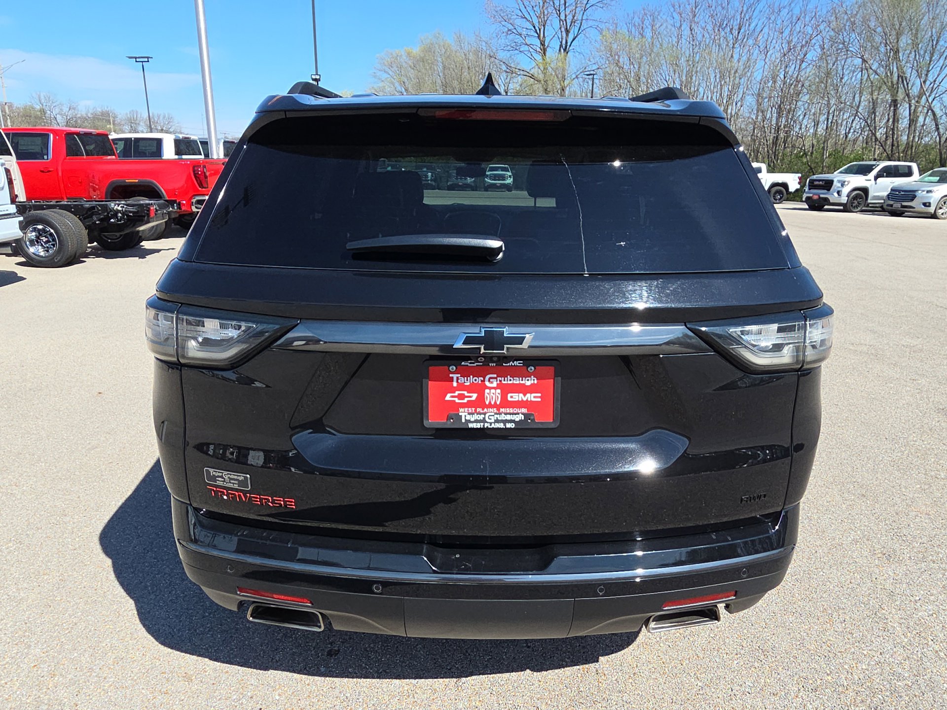 Used 2021 Chevrolet Traverse Premier w/ Redline Edition image 7