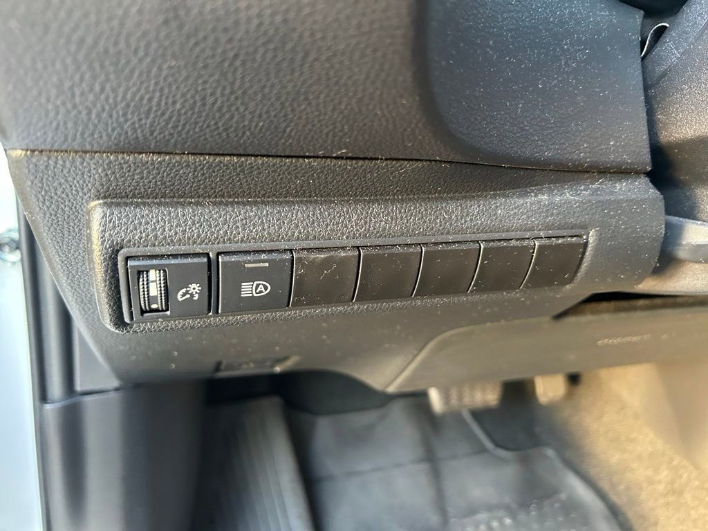 Used 2024 Toyota Corolla SE FWD image 17