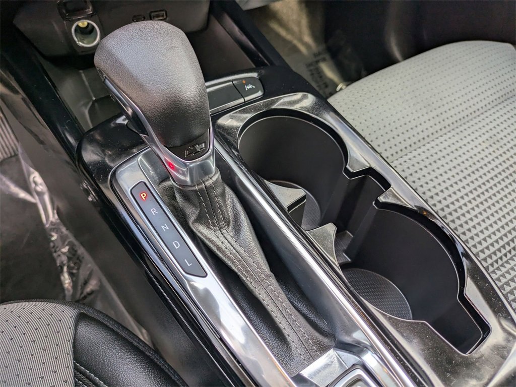 Used 2025 Chevrolet Trax LT w/ LT Convenience Package image 20