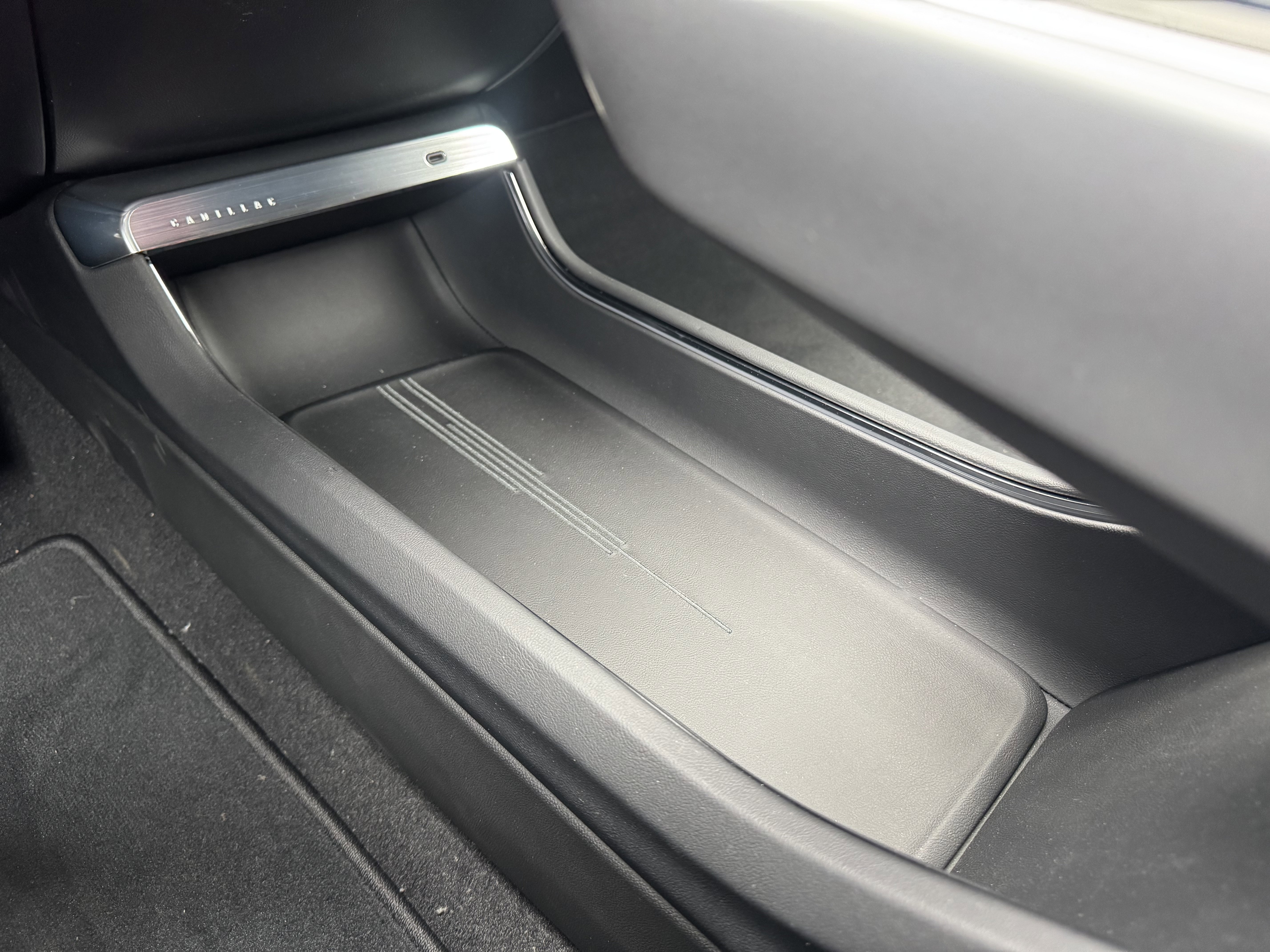 New 2025 Cadillac Lyriq Sport image 34