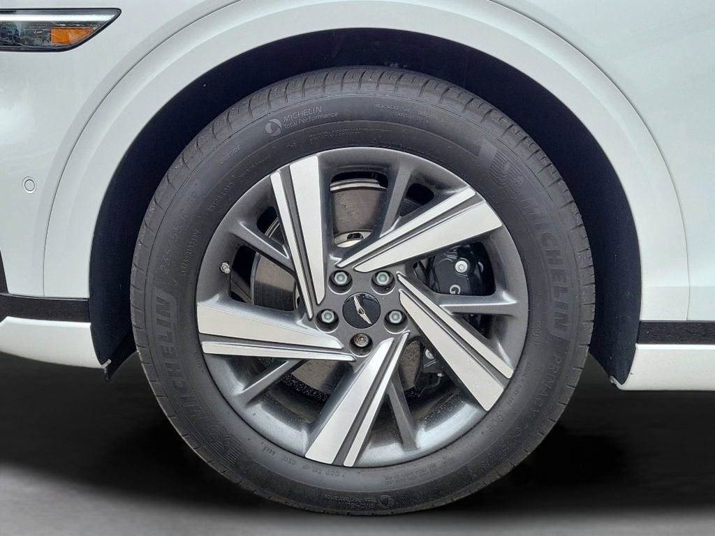 Used 2026 Genesis GV70 3.5T Sport Advanced AWD/4WD image 30