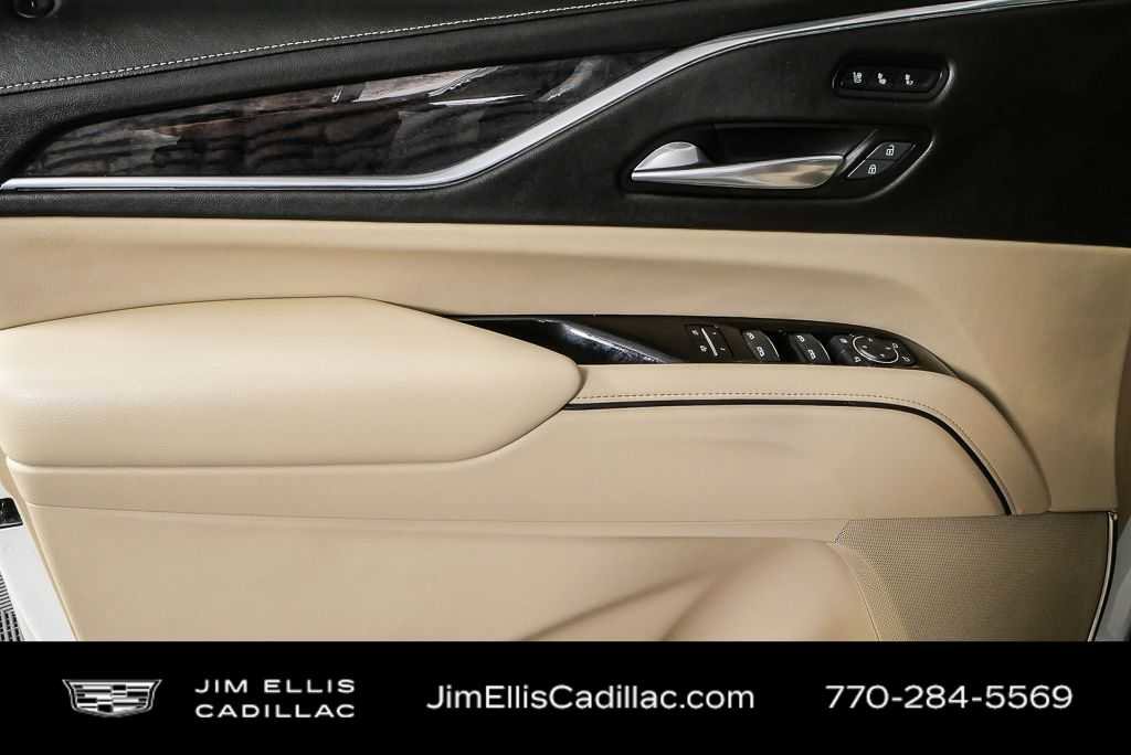 Used 2022 Cadillac Escalade ESV Premium Luxury image 6