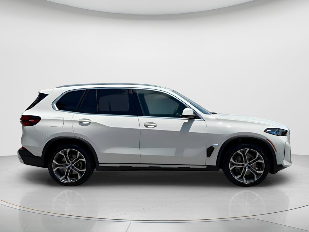 New 2026 BMW X5 xDrive40i w/ Climate Comfort Package AWD/4WD image 4