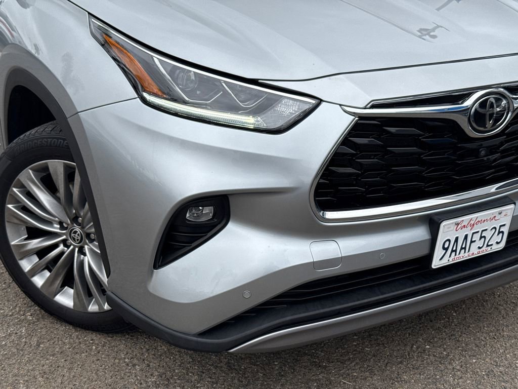 Used 2022 Toyota Highlander Platinum image 6