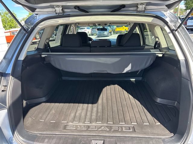 Used 2012 Subaru Outback 2.5i Premium AWD/4WD image 10