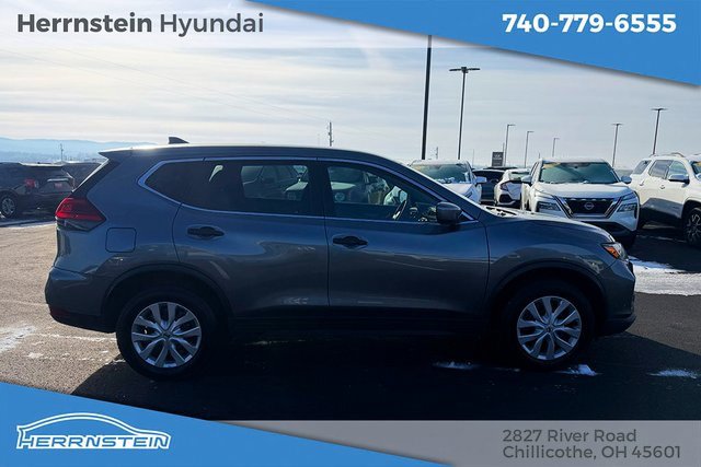 Used 2017 Nissan Rogue S image 28