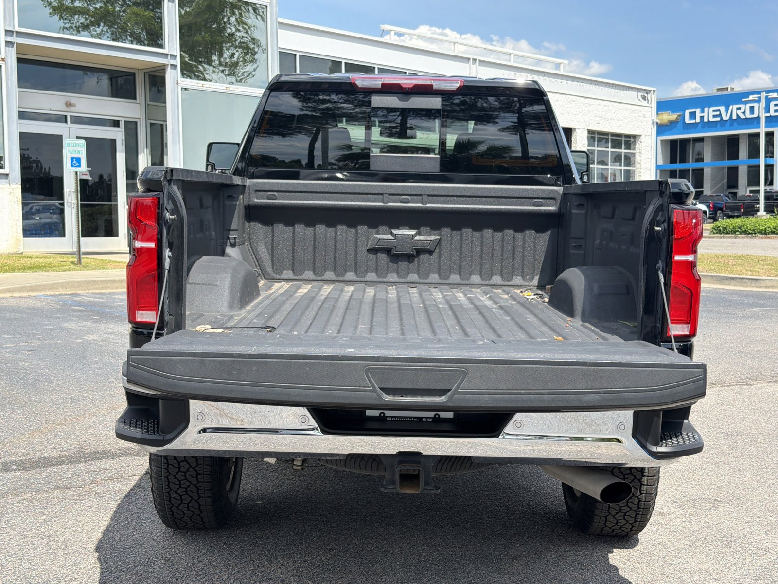 Used 2025 Chevrolet Silverado 2500 LTZ w/ LTZ Plus Package AWD/4WD image 35