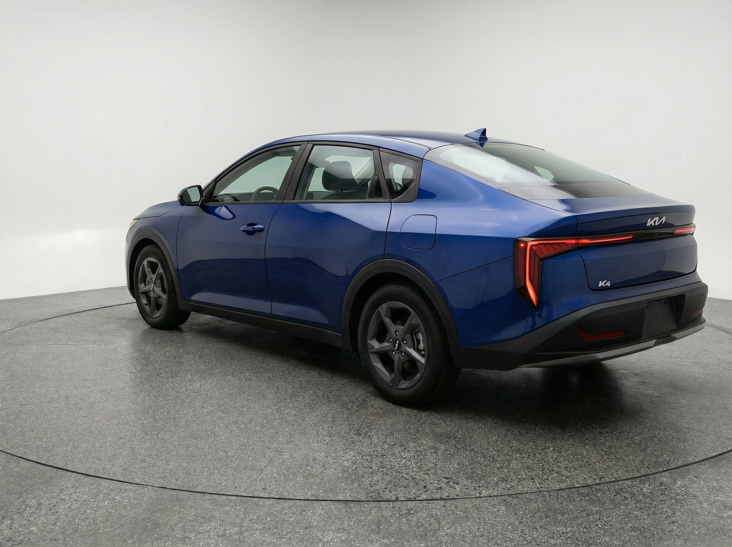 Used 2025 Kia K4 LXS image 6